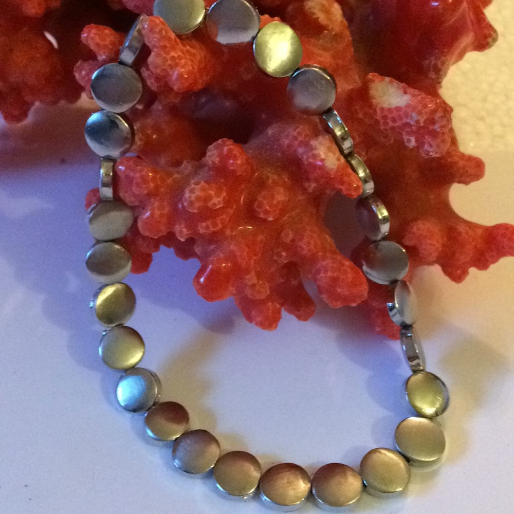 Metal flat beads bracelet